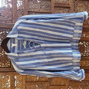 𝅺Forever 21 Lace Up Front Cotton Beachy Top Size Small